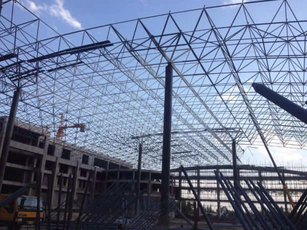 阆中管桁架加工案例