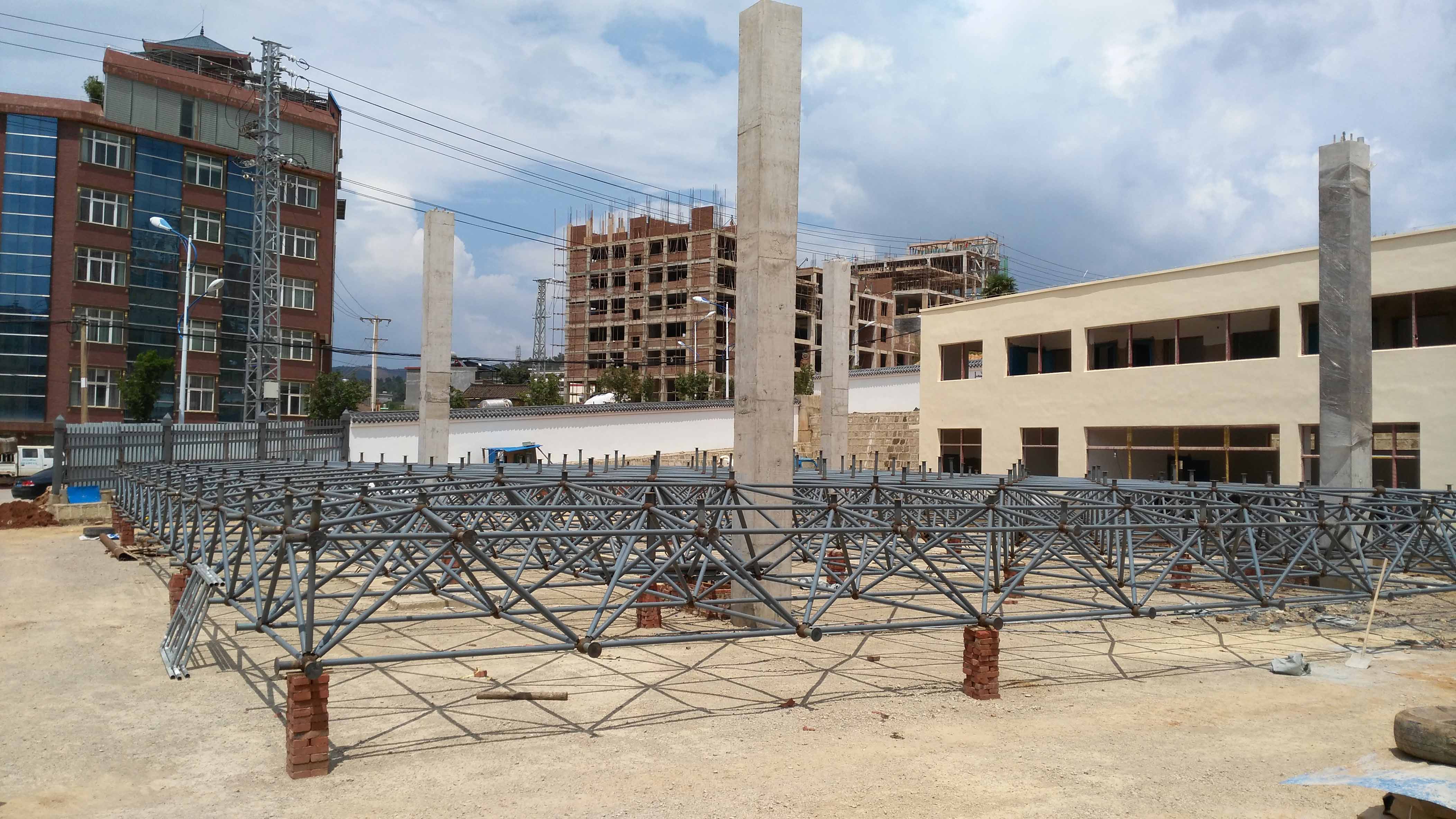 阆中小型加油站网架